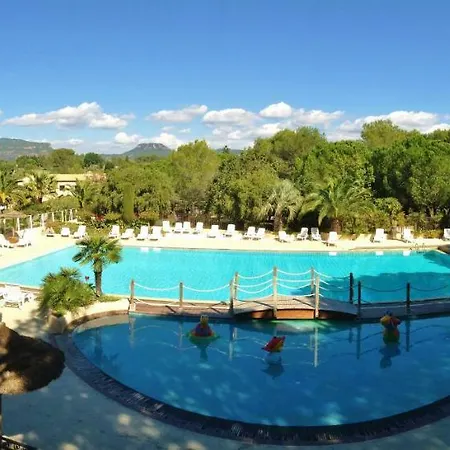 Vakantiehuis Mountain View Mobile In Roquebrune-sur-argens, France *