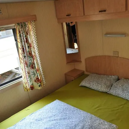 Tatil Evi Mountain View Mobile In Roquebrune-sur-argens, France Roquebrune-sur Argens